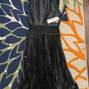 Elegant Black Pleated Dress
